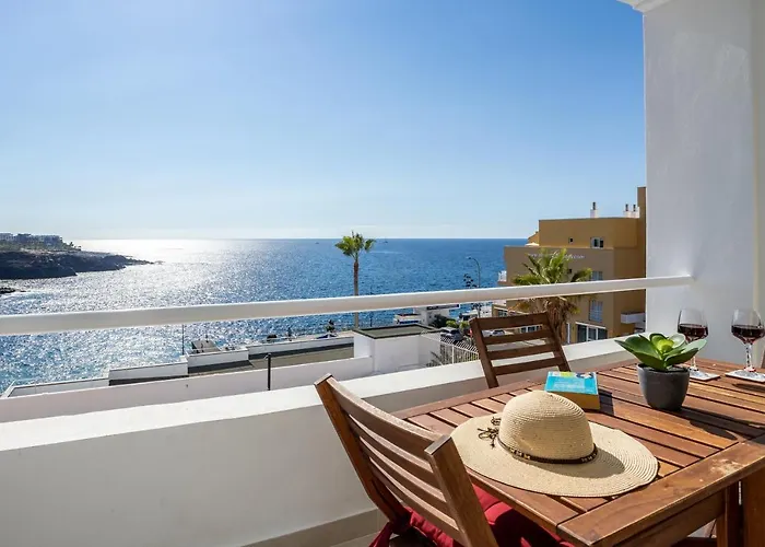 The Blue Anchor Spectacular Sea View شقة *