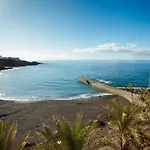 דירה The Blue Anchor Spectacular Sea View קיאו סלבאחה
