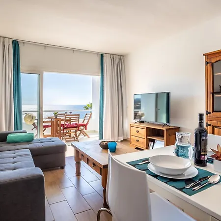 The Blue Anchor Spectacular Sea View *