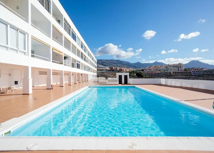 The Blue Anchor Spectacular Sea View Apartmán *