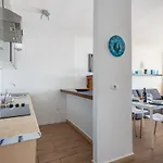 The Blue Anchor Spectacular Sea View Daire