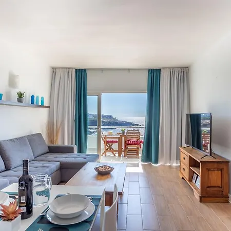 Апартаменты The Blue Anchor Spectacular Sea View
