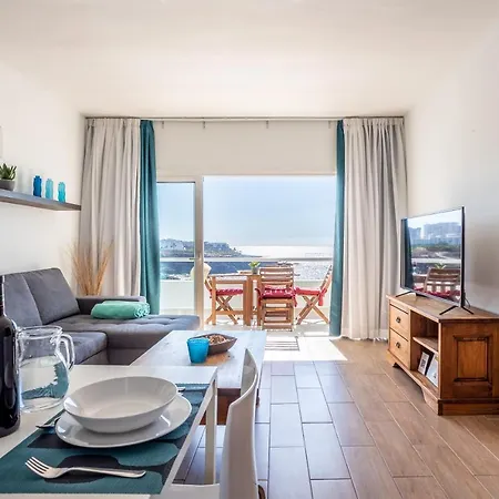The Blue Anchor Spectacular Sea View Апартаменты